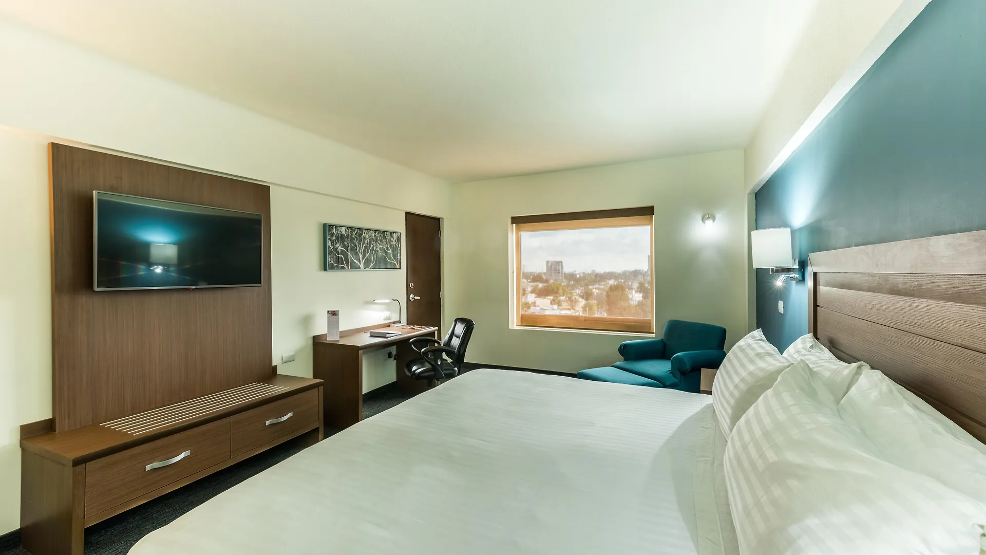 Holiday Inn Guadalajara Expo Plaza Del Sol By Ihg Zapopan Hotel