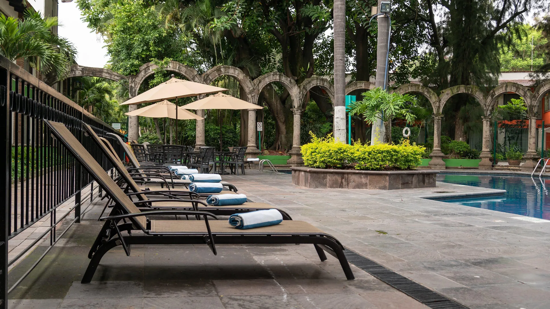 Holiday Inn Guadalajara Expo Plaza Del Sol By Ihg Zapopan Hotel