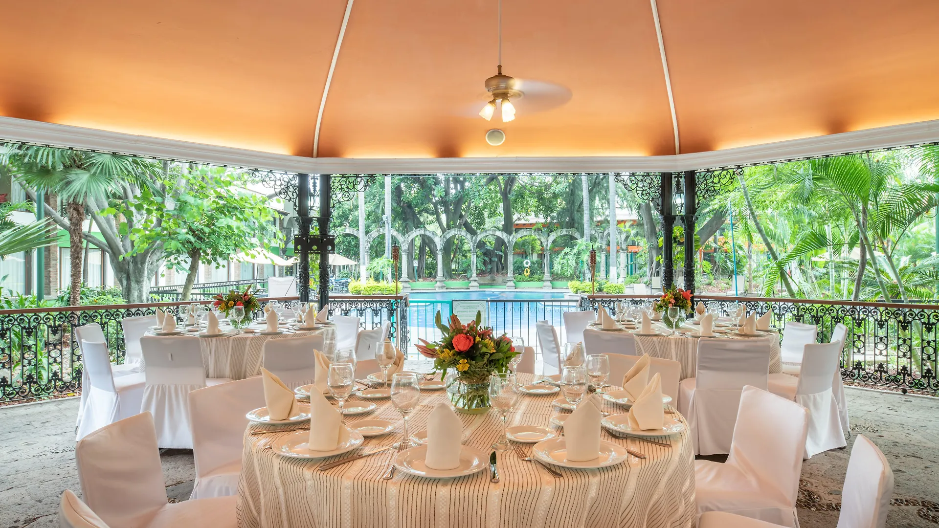 Hotel Holiday Inn Guadalajara Expo Plaza Del Sol By Ihg Zapopan